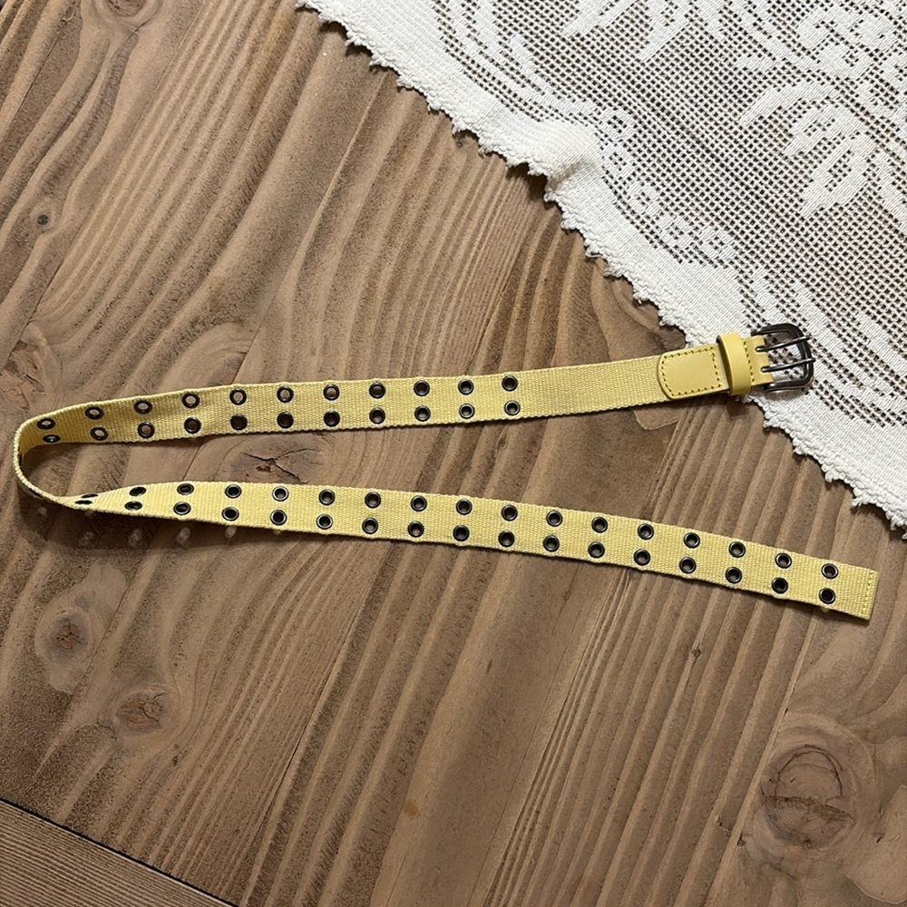 light yellow belt